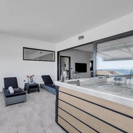 Guest house Luxury Black Pearl With Jacuzzi *
