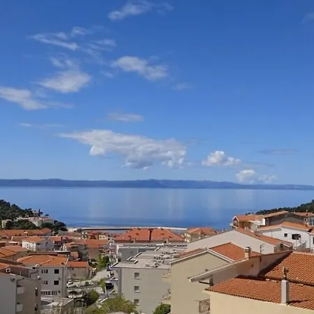 Guest house Luxury Black Pearl With Jacuzzi Makarska