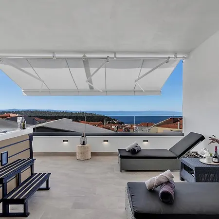 Luxury Black Pearl With Jacuzzi Makarska
